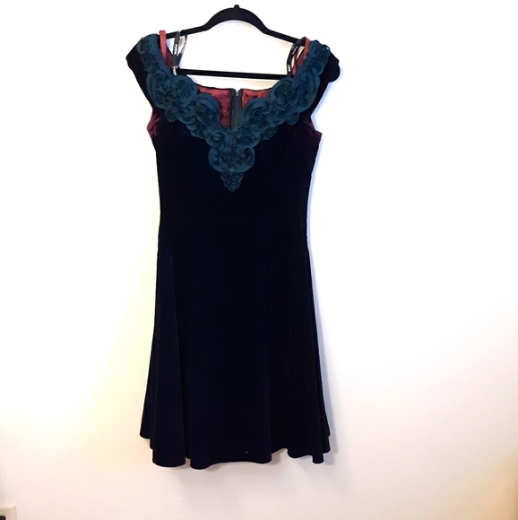 Dark Green Velvet Cocktail Dress Vintage 90's Y2K - Picture 1 of 15
